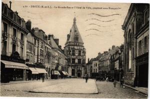 CPA DREUX - La Grande-Rue et l'Hotel de Ville construit .. (179662)