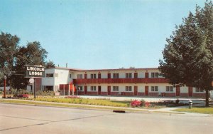 Ames, Iowa IA    LINCOLN LODGE MOTEL  Highway 30  ROADSIDE Story County Postcard