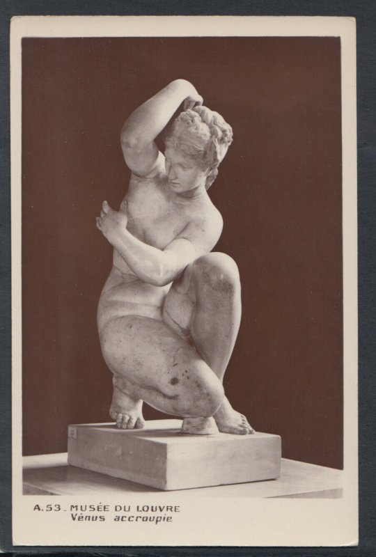 France Postcard - Musee Du Louvre - Statue - Venus Accroupie   T9692