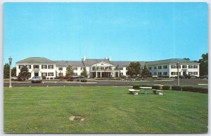 The Campbell House Lexington KY Vintage Linen Postcard Hotel Front