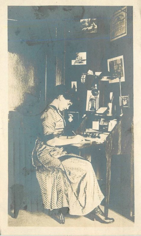 Postcard RPPC 1913 Illinois Chicago Woman writing Desk Interior 23-11773