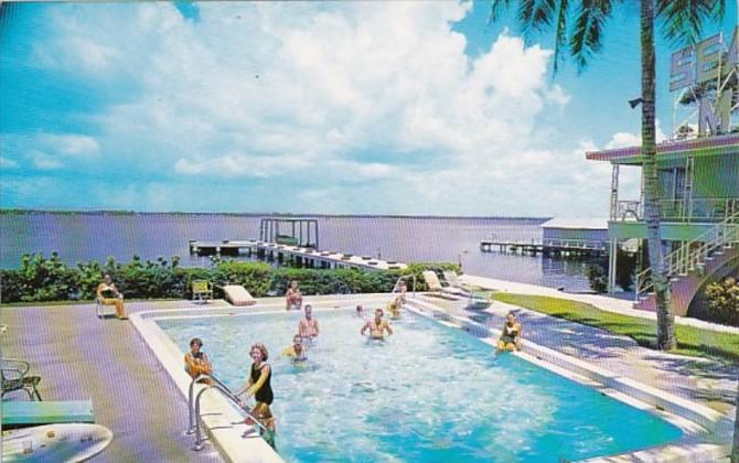 Florida Fort Myers Sea Chest Motel Swimming Pool