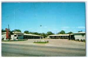 c1950's Rooms View, Camellia Court Winter Haven Florida FL Vintage Postcard 