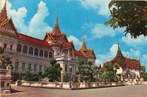 Thailand Chakri Royal Grand Palace Throne Halls Bangkok Postcard