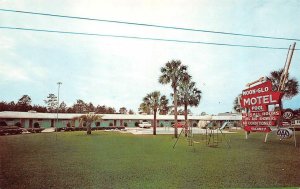 LAKE CITY, Florida FL   MOON-GLO MOTEL  Swing Set~Pool ROADSIDE ca1960s Postcard