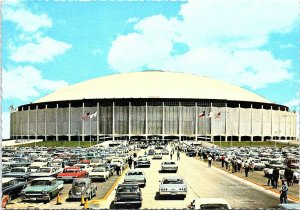 Postcard~The Astrodome~Houston, Texas~Vintage Cars~Volkswagen~4x6~O1 