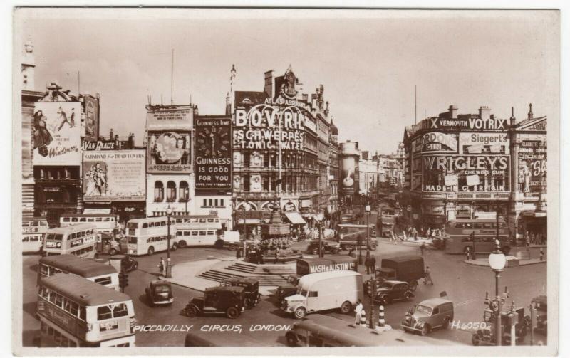 London; Piccadilly Circus, H6050 RP PPC By Valentines, Note Guiness & Bovril Ads 