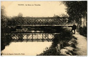 CPA TROYES La Seine aux Tauxelles (723181)