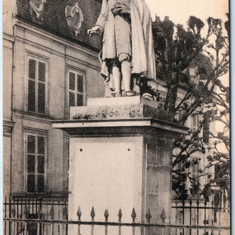 c1910s Chateau-Thierry, France Jean de La Fontaine Statue Brick House Yard A343