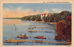 MADISON WISCONSIN~LAKE MENDOTA-BOATS-PIERS~1945 POSTCARD