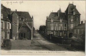 CPA crevecoeur-le-Grand le chateau et la rue de la rochefoucauld (1207266) 