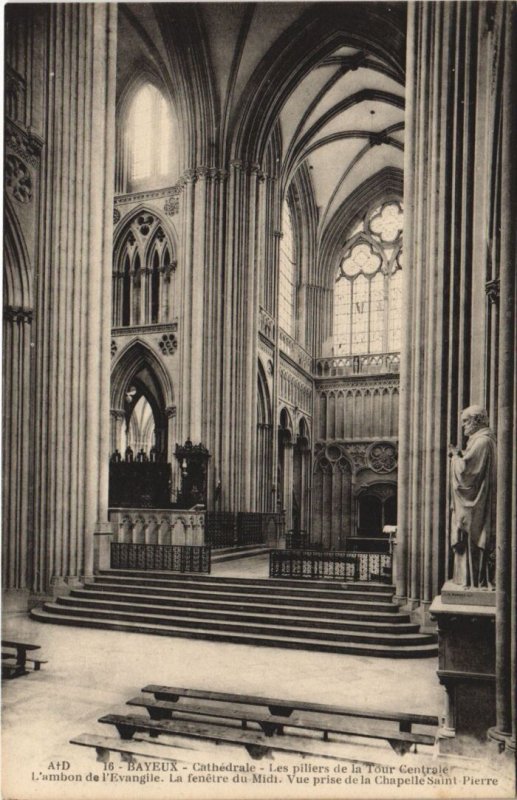 CPA BAYEUX Cathedrale - Les Piliers de la Tour Centrale (1227909)