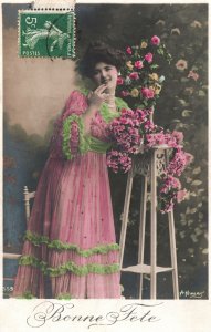 VINTAGE POSTCARD HAPPY BIRTHDAY GREETING CARD WOMAN WITH FLOWERS TINTED 1909