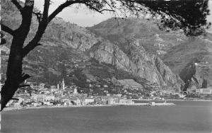 BR7020 Menton Vue generale et le pont St-Louis   france