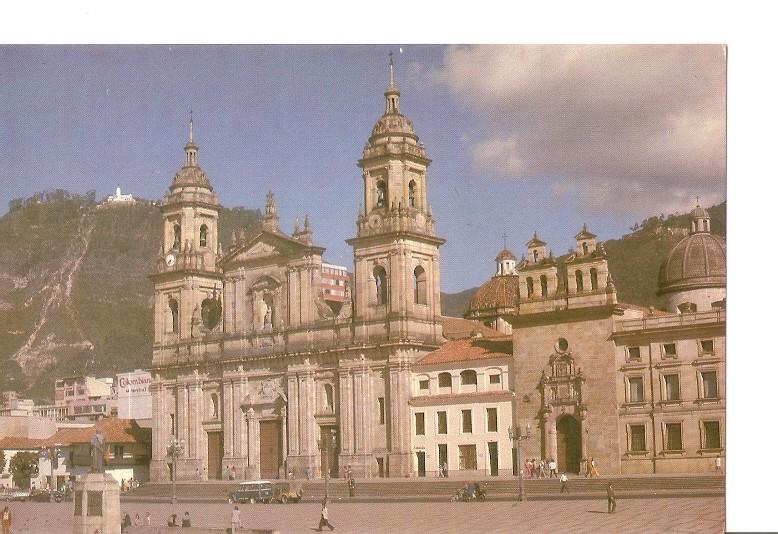 Postal 048726 : Bogota D.E. Colombia. Plaza de Bolivar. Catedral Primada