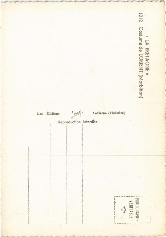 CPM La Bretagne Costume de Lorient FOLKLORE (752866)