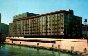 USA Sun Times Building Newspaper Plants Chicago Illinois Chrome Postcard 09.87