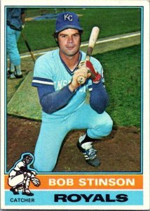 1976 Topps Baseball Card Bob Stinson Kansas City Royals sk13577