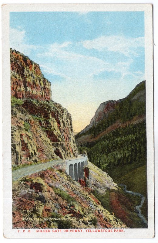 Yellowstone Park,  Golden Gate Driveway