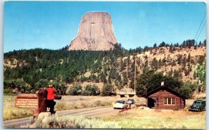 Postcard - Devils Tower - Wyoming