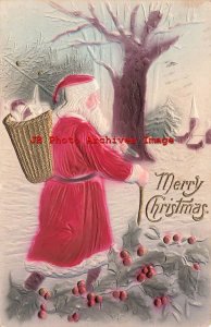 Christmas, Curt Teich, Airbrush Red Suit Santa Walks with Wicker Basket of Toys