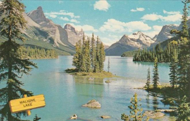 Canada Maligne Lake Jasper National Park Alberta