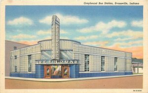 Indiana Evansville Greyhound Bus Station Loge News Teich Postcard 22-6401