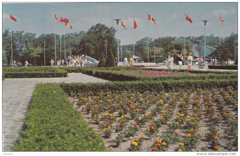 Colourful flower beds on Centre Island, TORONTO, Ontario, Canada, 40-60s