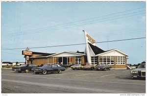 Exterior,  Restaurant Bel Air,  Route 132,  Montmagny,  Quebec,  Canada,  40-60s