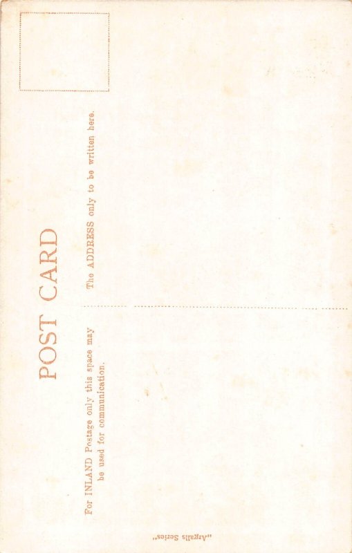 A781 England Liskeard Parade and Free Library Church vintage postcard