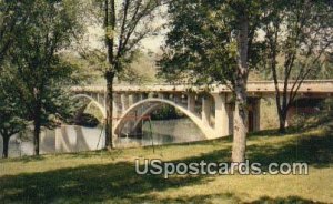 Niangua River Bridge in Lebanon, Missouri