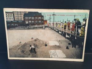 Postcard  Hand Colored Sand Artist at Work, Atlantic City, NJ  1917   Y5