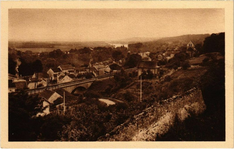 CPA VAUX-sur-SEINE - Panorama sur MEULAN (102499)