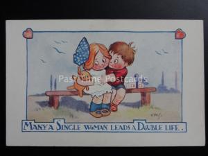 VWS: Romance Theme MANY A SINGLE WOMAN LEADS A DOUBLE LIFE - Comic Postcard