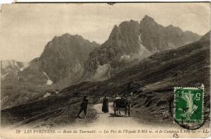 CPA Route du TOURMALET Les Pics de l'Espade et de Campana (414553)