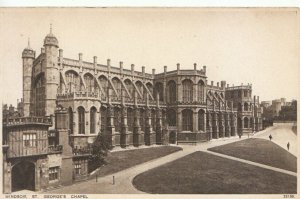 Berkshire Postcard - St George's Chapel - Windsor - Ref TZ10638