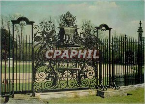 Modern Postcard Hampton Court Palace London The Tijou Screen C 1693 in the Pr...