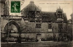 CPA CAEN - Musée des Antiquaires Facade du XVe siécle (422256)