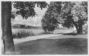 US28 postcard Denmark Getofte lake