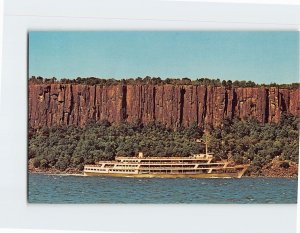 Postcard The Palisades Dayliner Ship Hudson River New Jersey USA