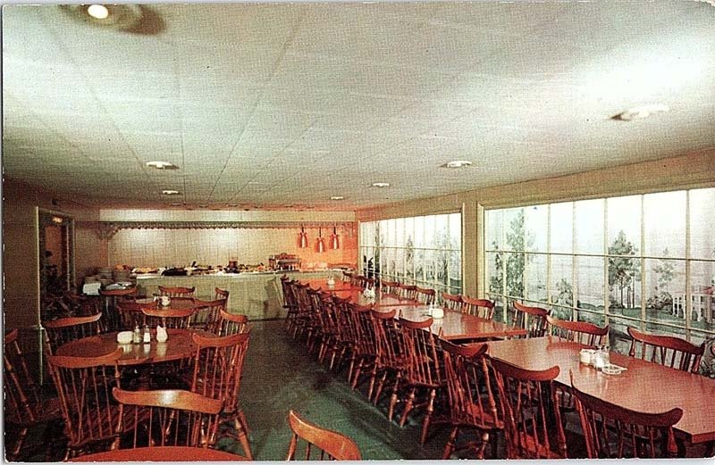Postcard RESTAURANT SCENE Hagerstown Indiana IN AJ2941