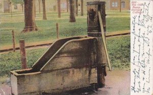 Massachusetts Harvard The old Pump Harvard College 1907