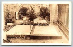 RPPC  Benjamin Franklin Grave Site  Philadelphia  PA  Real Photo  Postcard