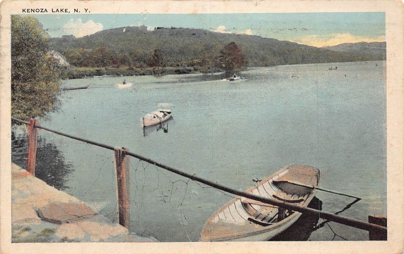 J85/ Kenoza Lake New York Postcard c1910 Boats Shoreline 302