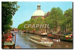 Postcard Modern Amsterdam Holland Woonboten in hef Singel Round Lutherse Kerk