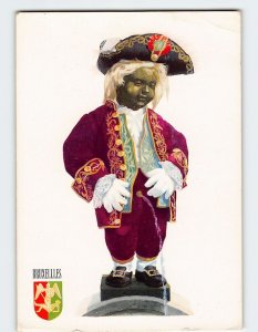 Postcard Manneken-Pis in Marquess XVII C., Brussels, Belgium