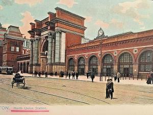 Postcard Hand Tinted View of North Union Railroad Station, Boston, MA  W6