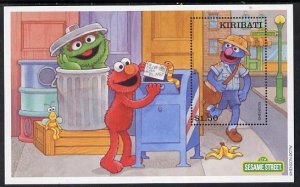 KIRIBATI - 2000 - Sesame Street  - Perf Min Sheet - Mint Never Hinged