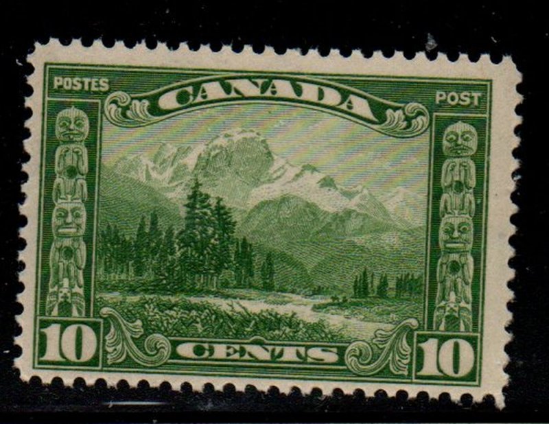 Canada Sc 155 1928 10 c Mt Hurd stamp mint NH