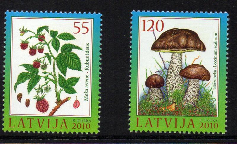 Latvia Sc 767-8  2010 Berries Mushrooms stamp set mint NH